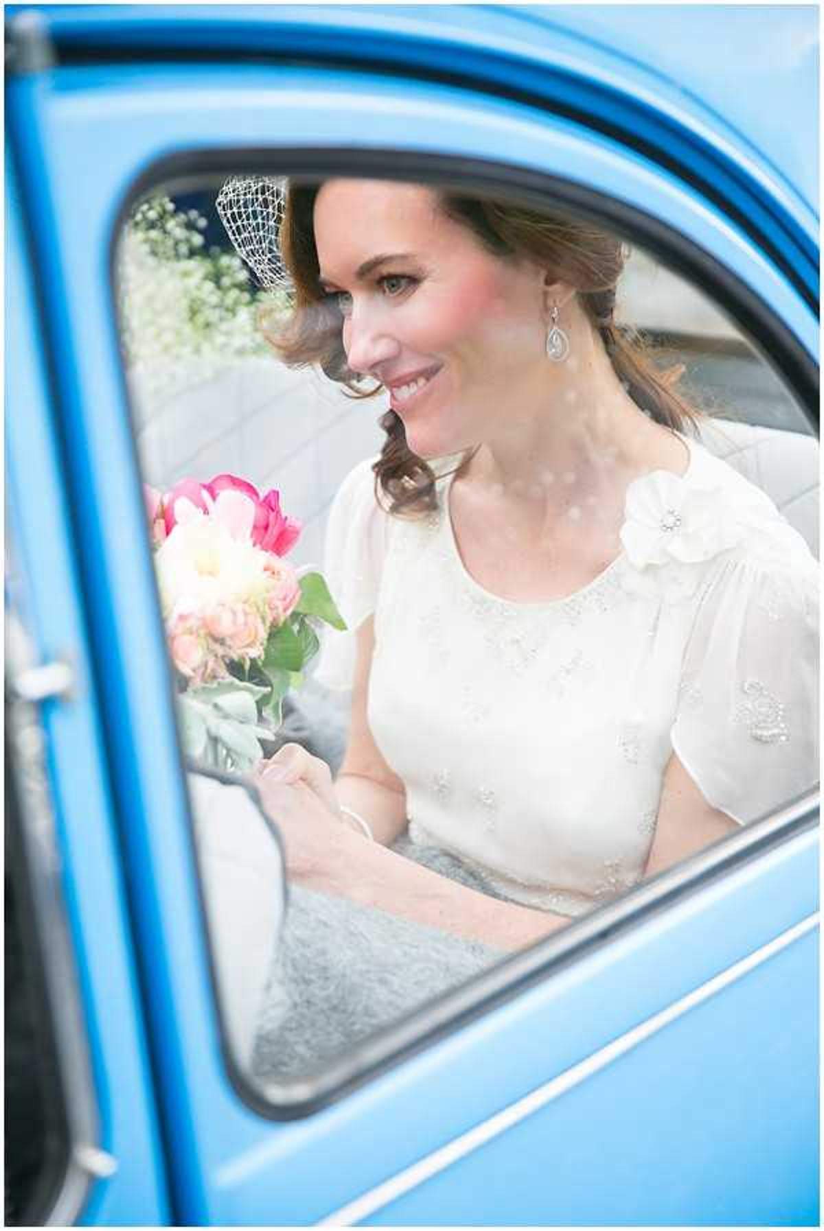Romantic Jenny Packham wedding dress for Paris wedding at Lasserre