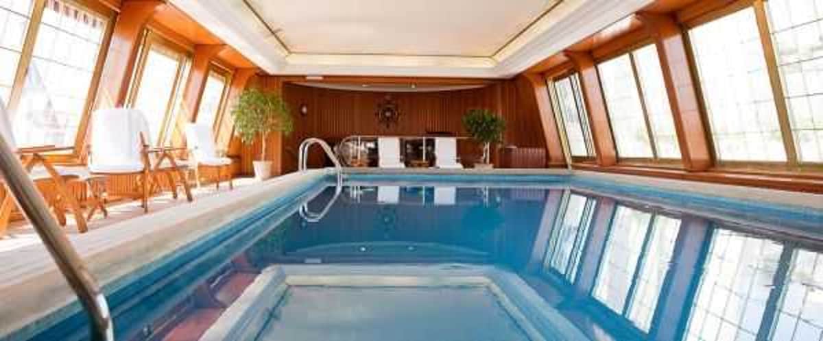 pool le bristol