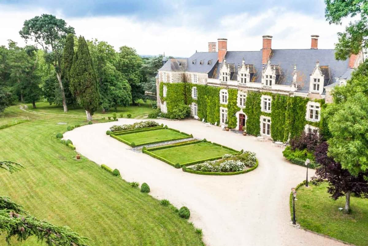 Chateau de l'Epinay Loire Valley wedding venue