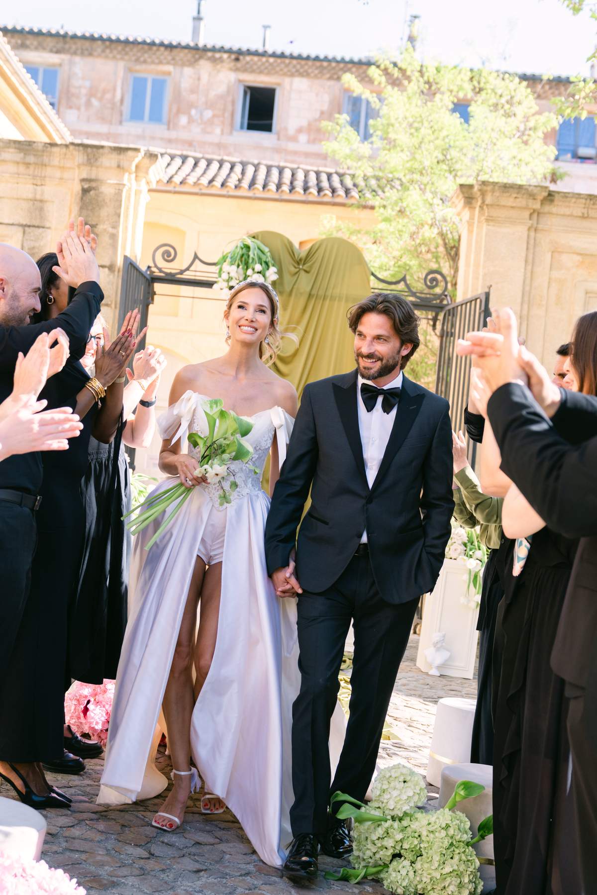 A Modern Baroque Styled Shoot at Chateau de la Gaude