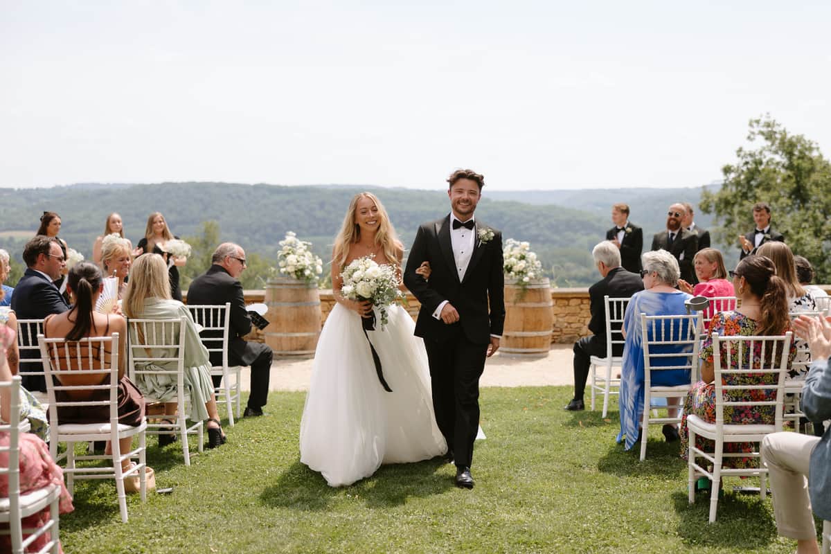 Black and White, Oyster Shells, and a Valley Ceremony at Château de Cazenac, Dordogne