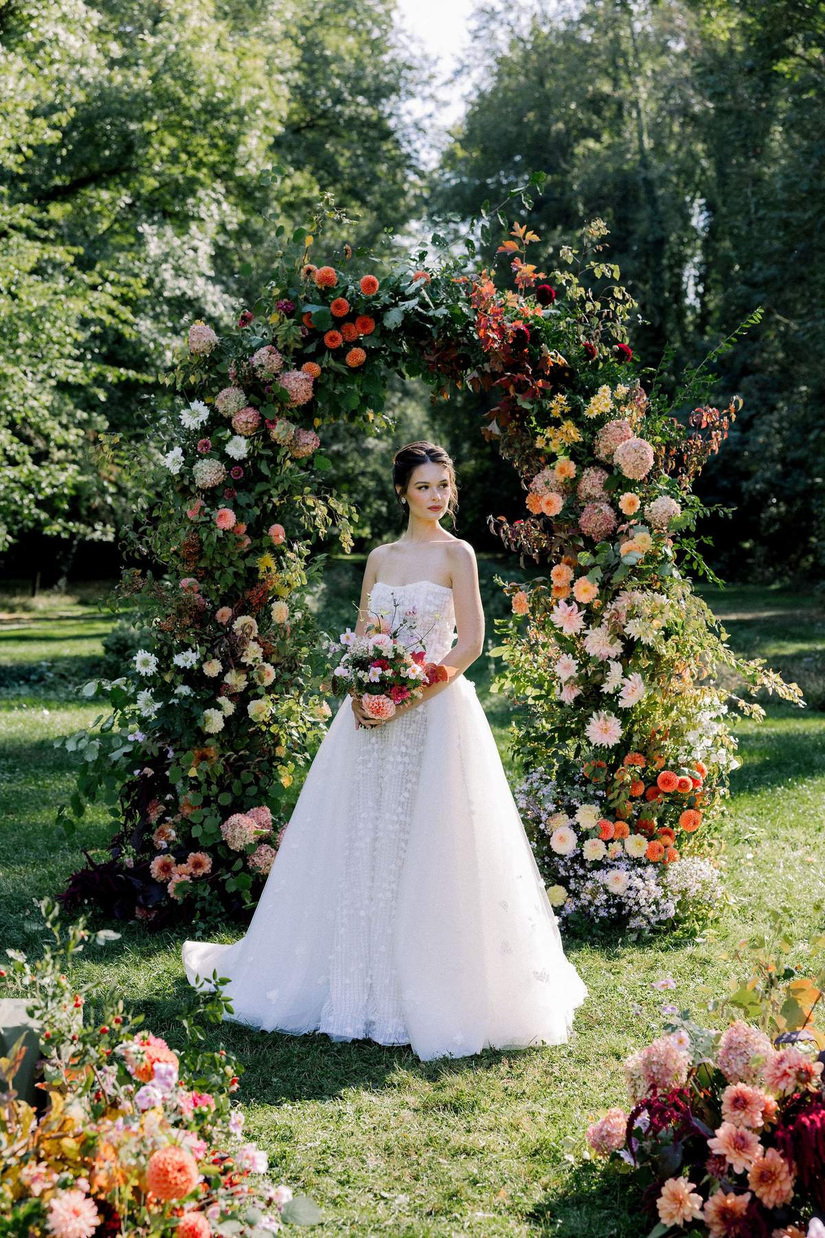 Burgundy Linen and Two Cymbeline Gowns at Domaine de Vaugency