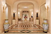 Hotel Shangri-la Paris