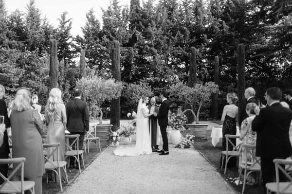 Your French Wedding Day Timeline: Morning to After Midnight