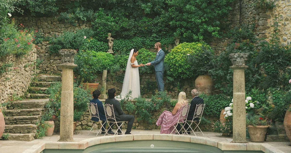 Chateau St Victor la Coste Wedding Venue | FWS