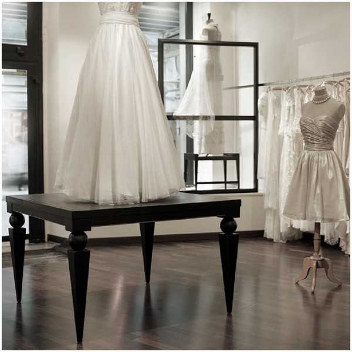 wedding dress designer paris