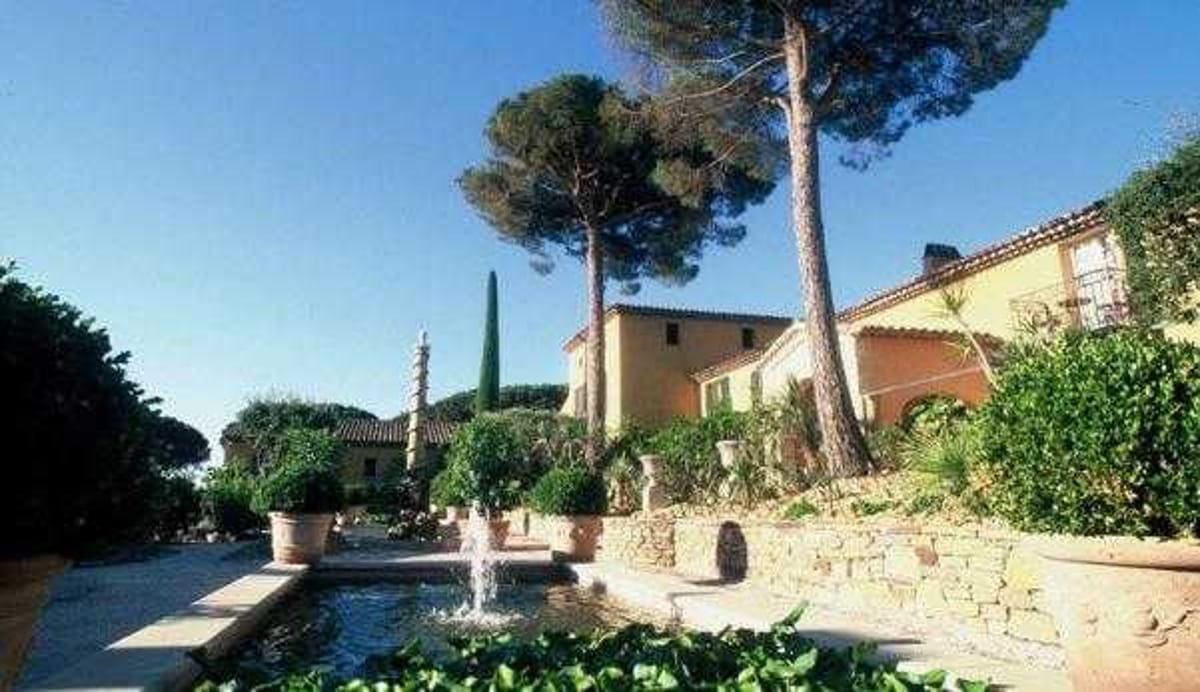 honeymoon hotel in france