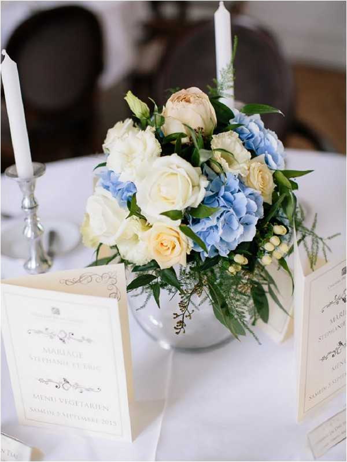 tea rose wedding flowers centrepiece