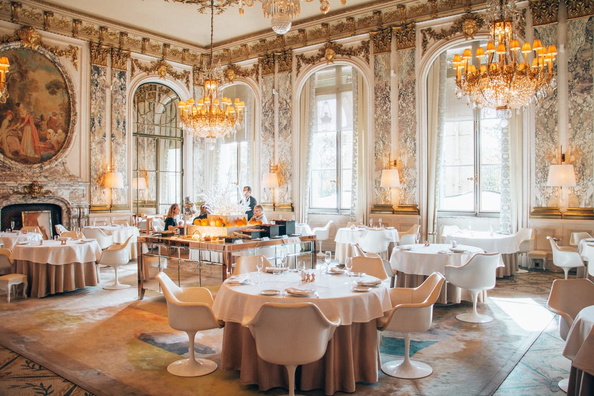 Le Meurice honeymoon in paris book 