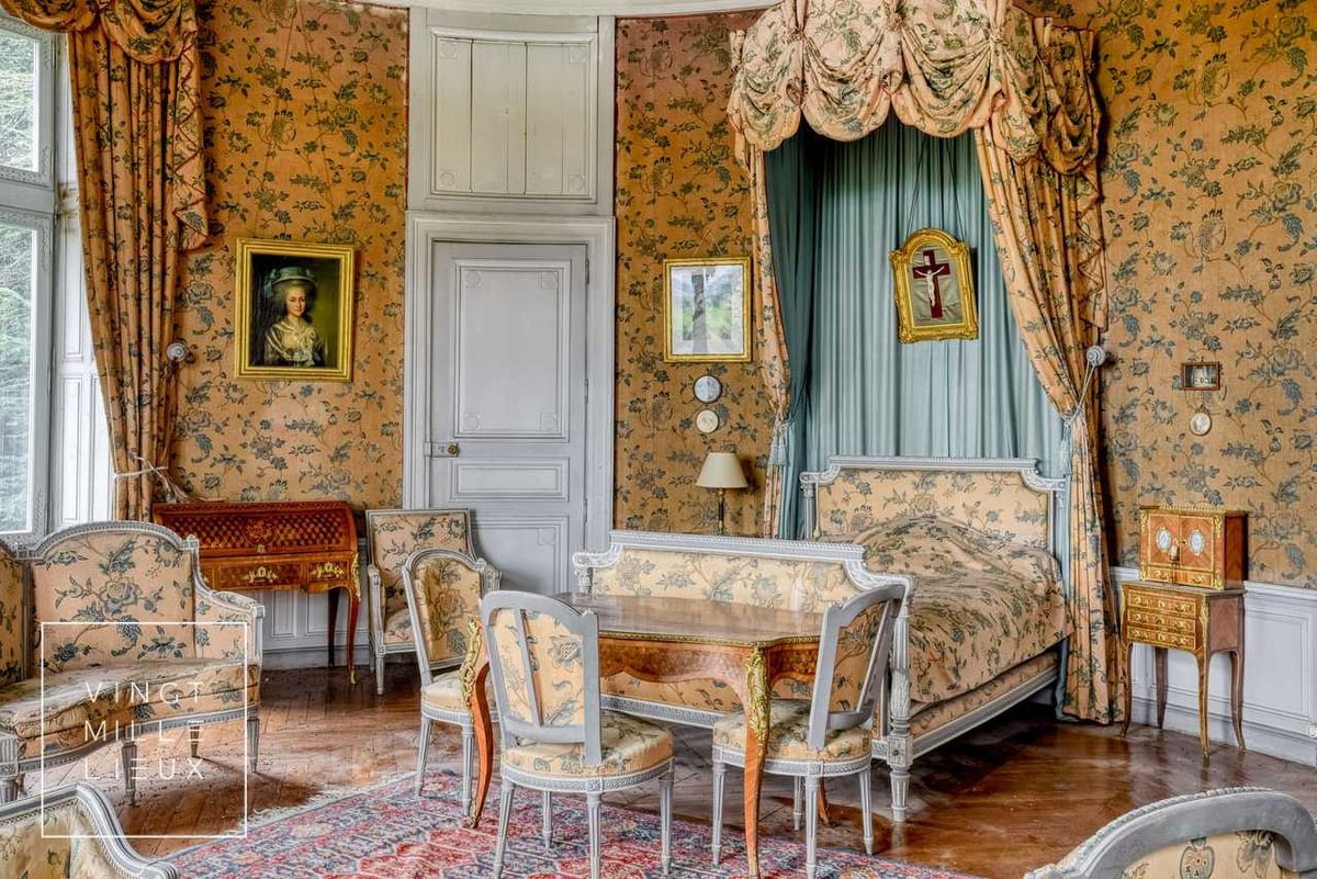 french wedding style Chateau de Bournel