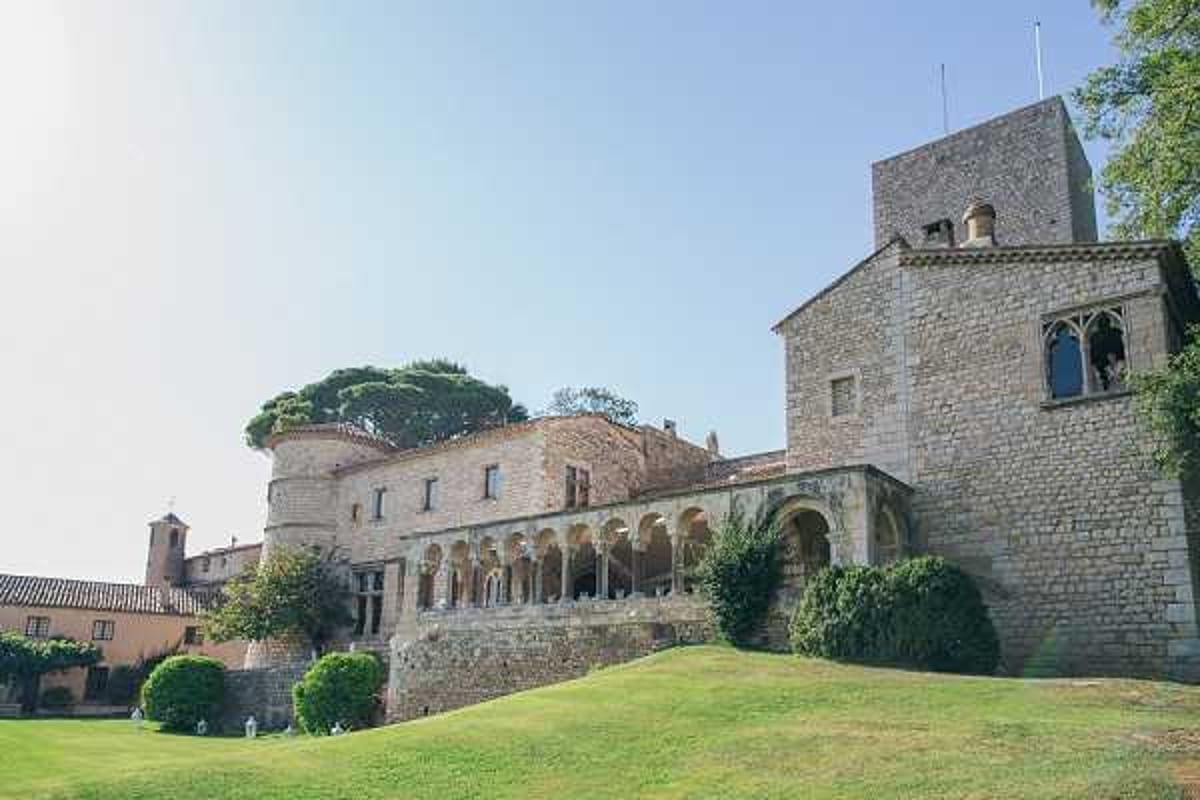 Handcrafted Countryside Elegance at Chateau de Castellaras, Mougins