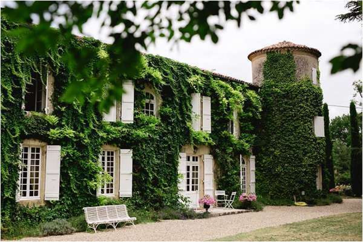 A Rustic Vineyard Wedding at Chateau de Malliac, Nouvelle-Aquitaine