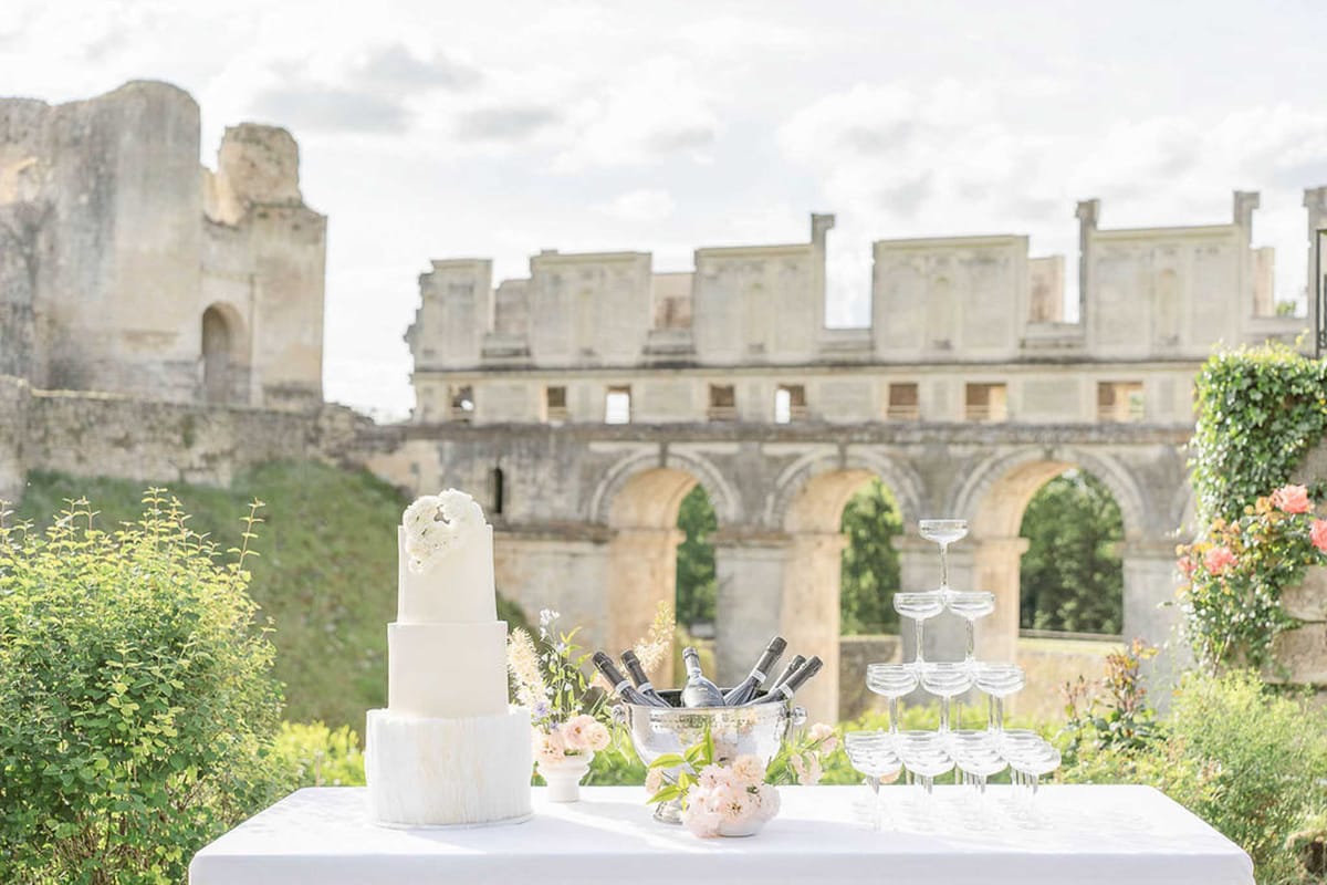Couple portrait at Chateau de Fere photographed by Julie Chef Photography
