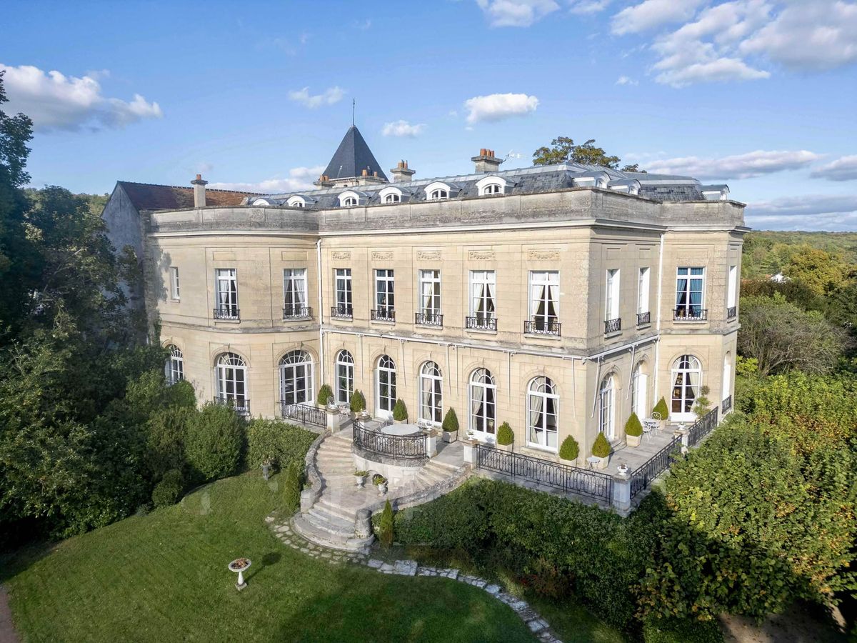 Château du Prieuré d'Évecquemont wedding venue