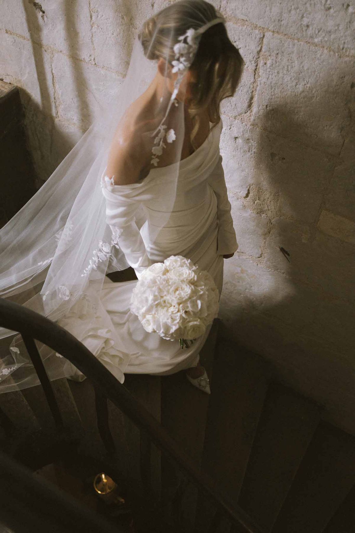 Bridal portrait in a garden