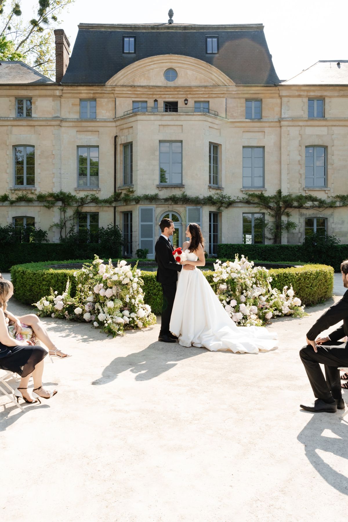 Parisian Bistro Charm and Fountain Ceremony at Domaine de Primard, Île-de-France