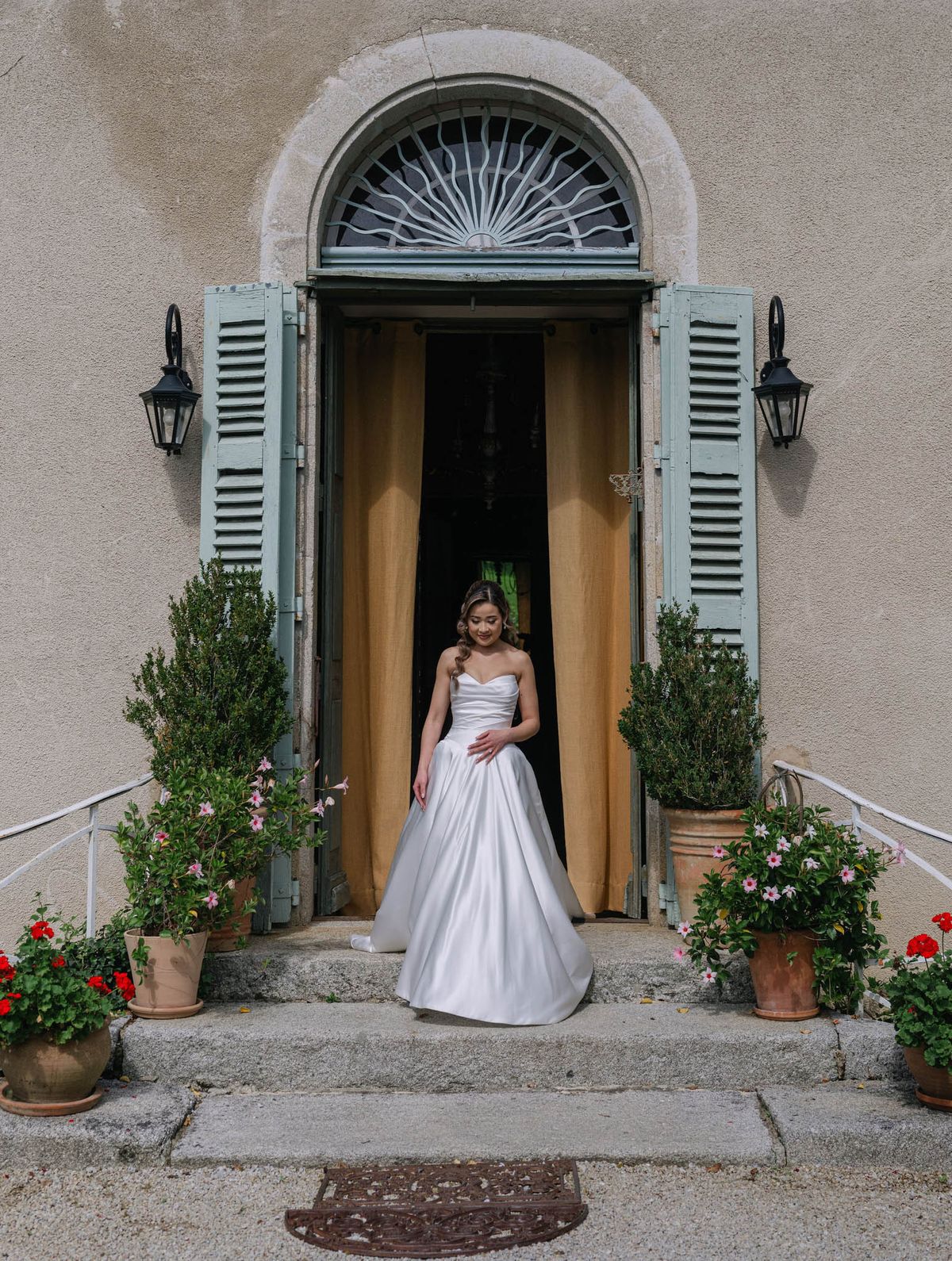 Bridal Portraits at Domaine le Castelet — Lisa and David