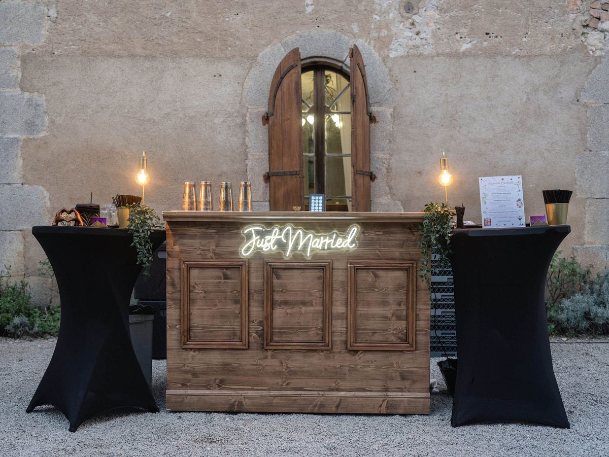 Reception at Domaine le Castelet — Lisa and David