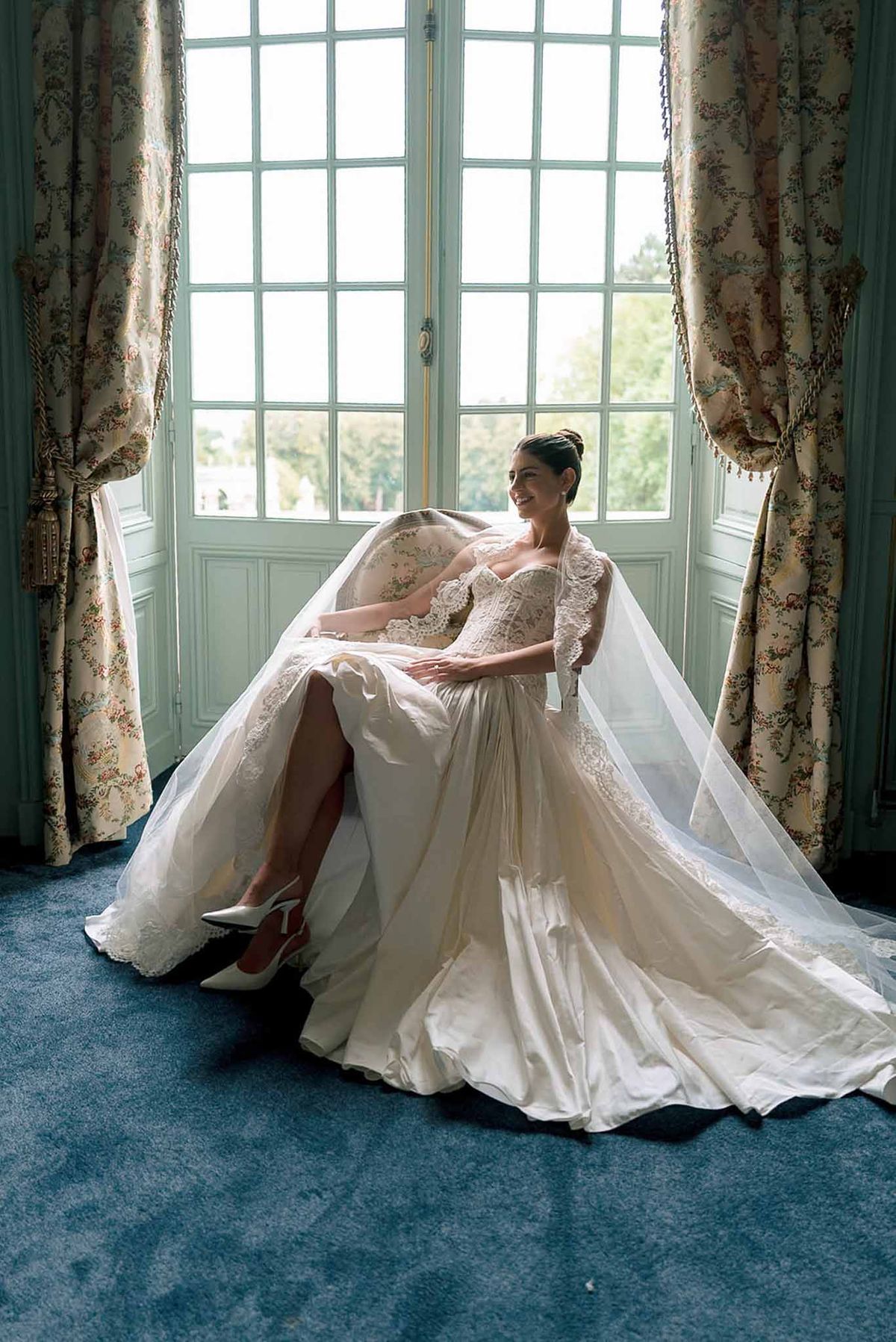Blue Toile and a Chuppah at Chateau de Saint-Martin-du-Tertre