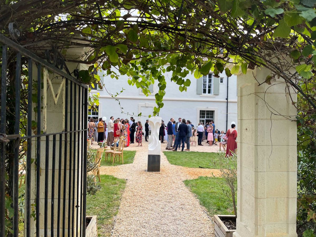 Wedding cocktail hour in a garden