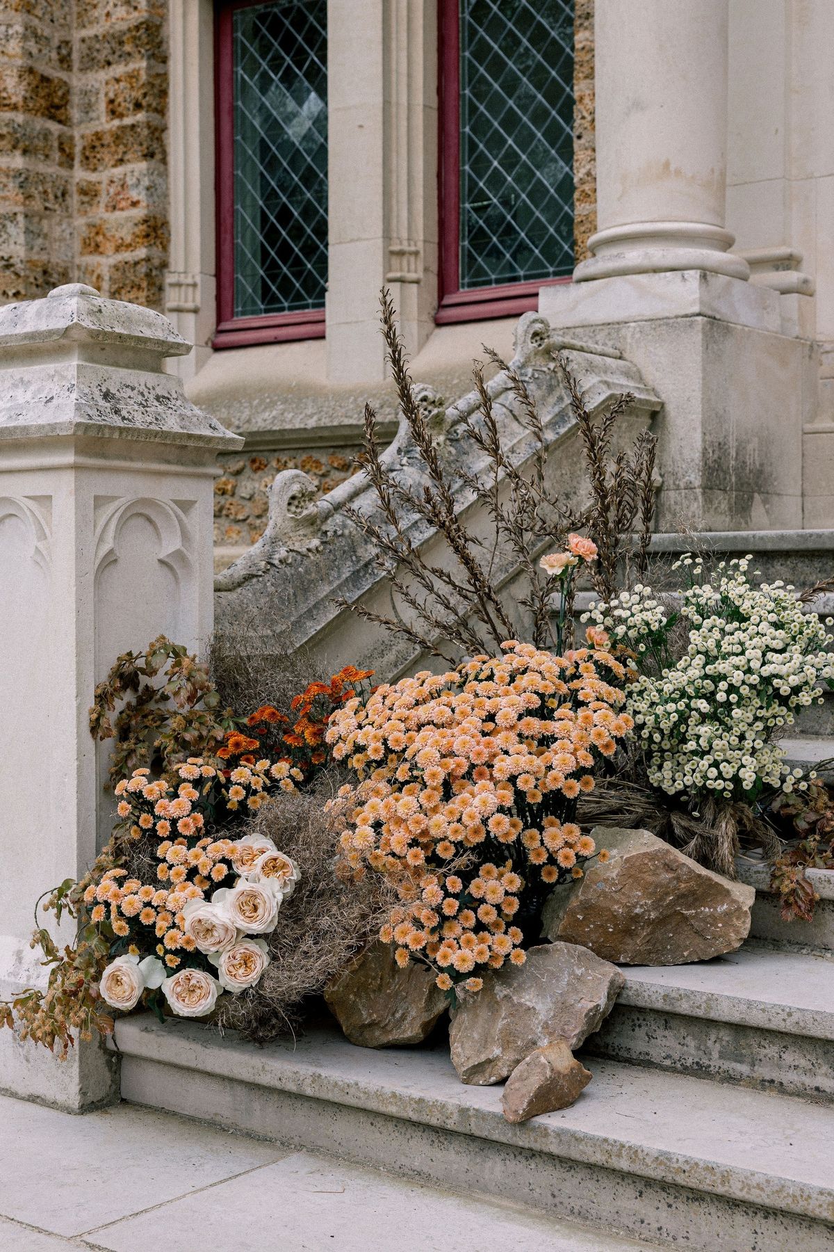 Floral installation side angle at Château de Méridon, Île-de-France