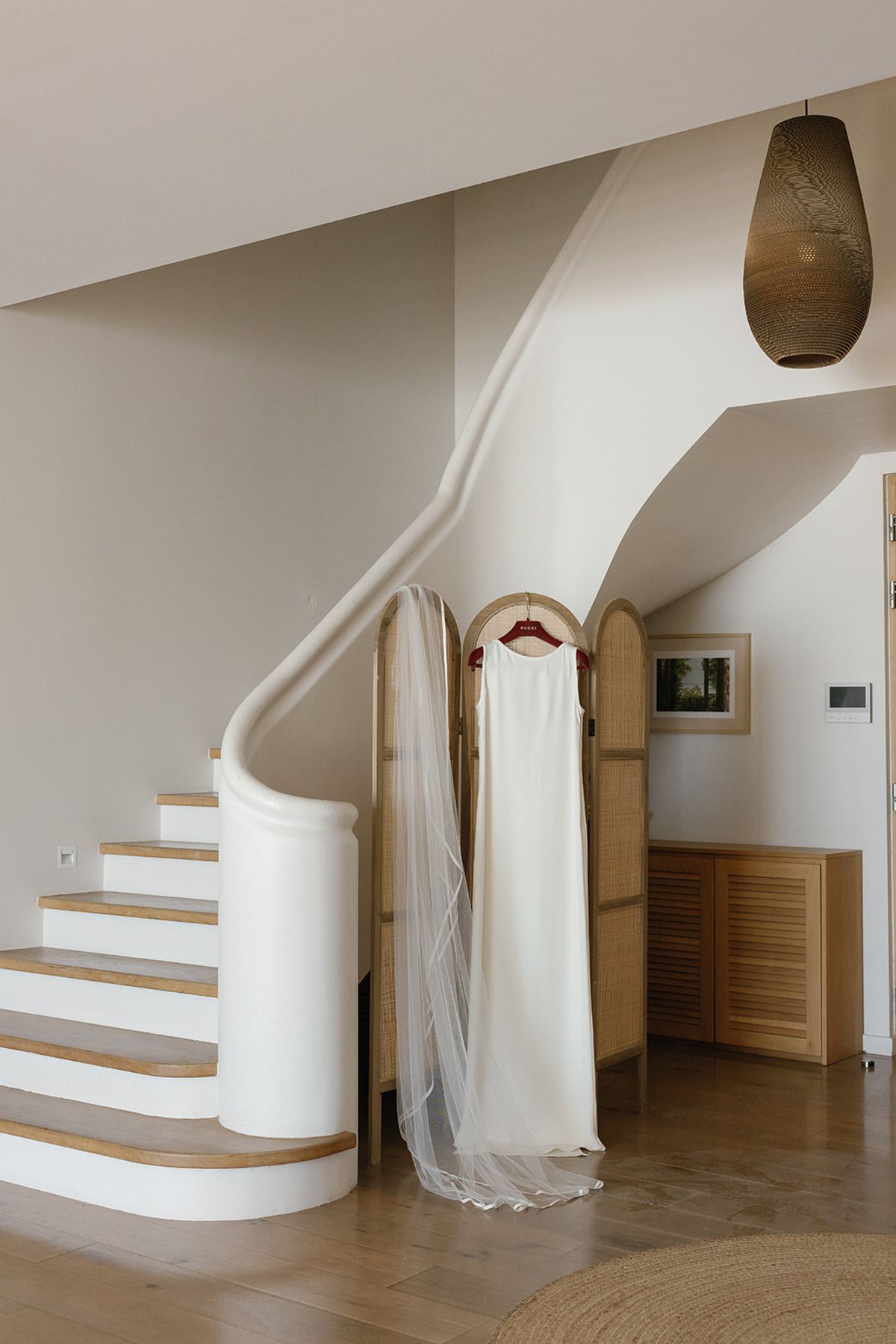 Styling and floral details at Domaine de Canaille, Cassis