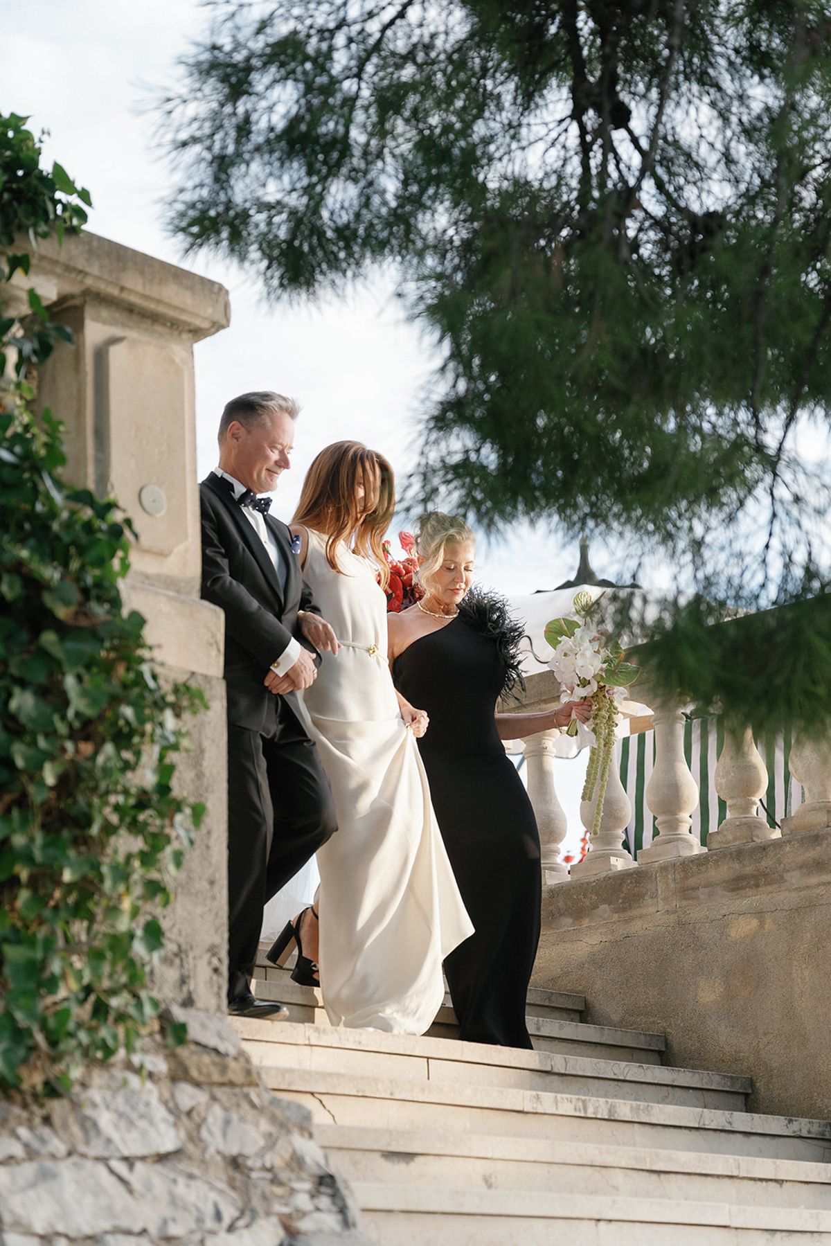 Bella and Jonny’s ceremony on the sea-deck terrace at Domaine de Canaille, Cassis