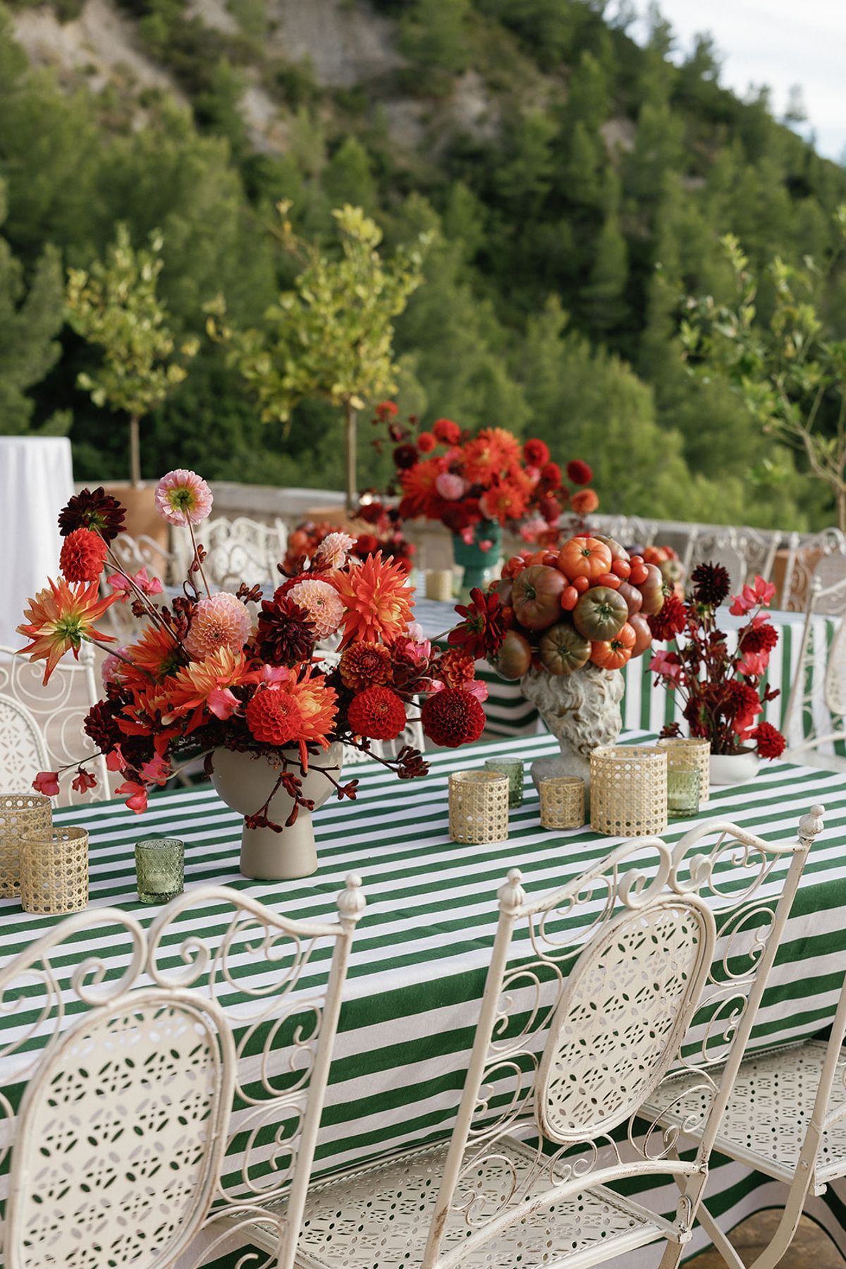 The wedding dinner overlooking the Mediterranean at Domaine de Canaille, Cassis