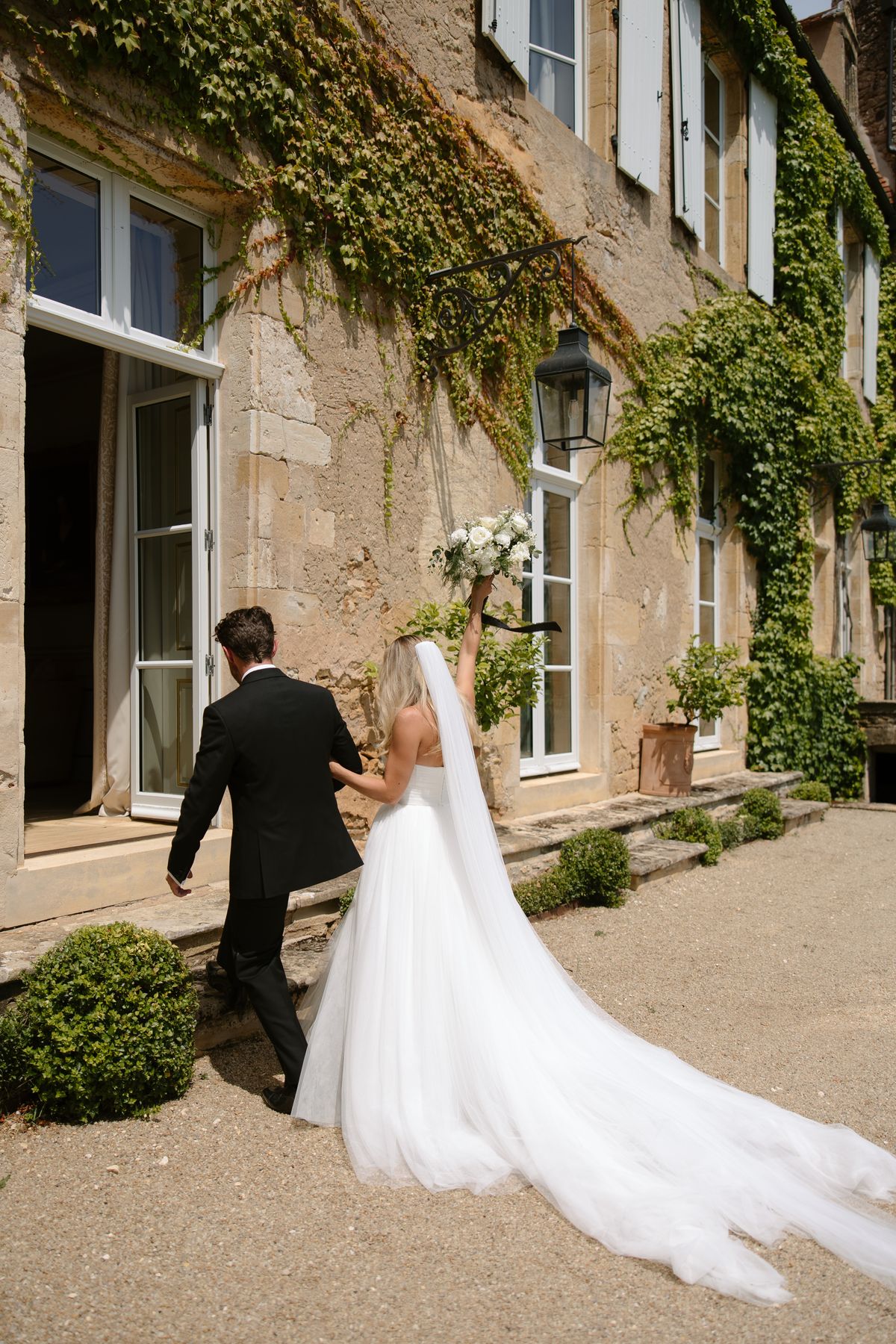 Amy and Oscar photographed at Chateau de Cazenac in the Dordogne