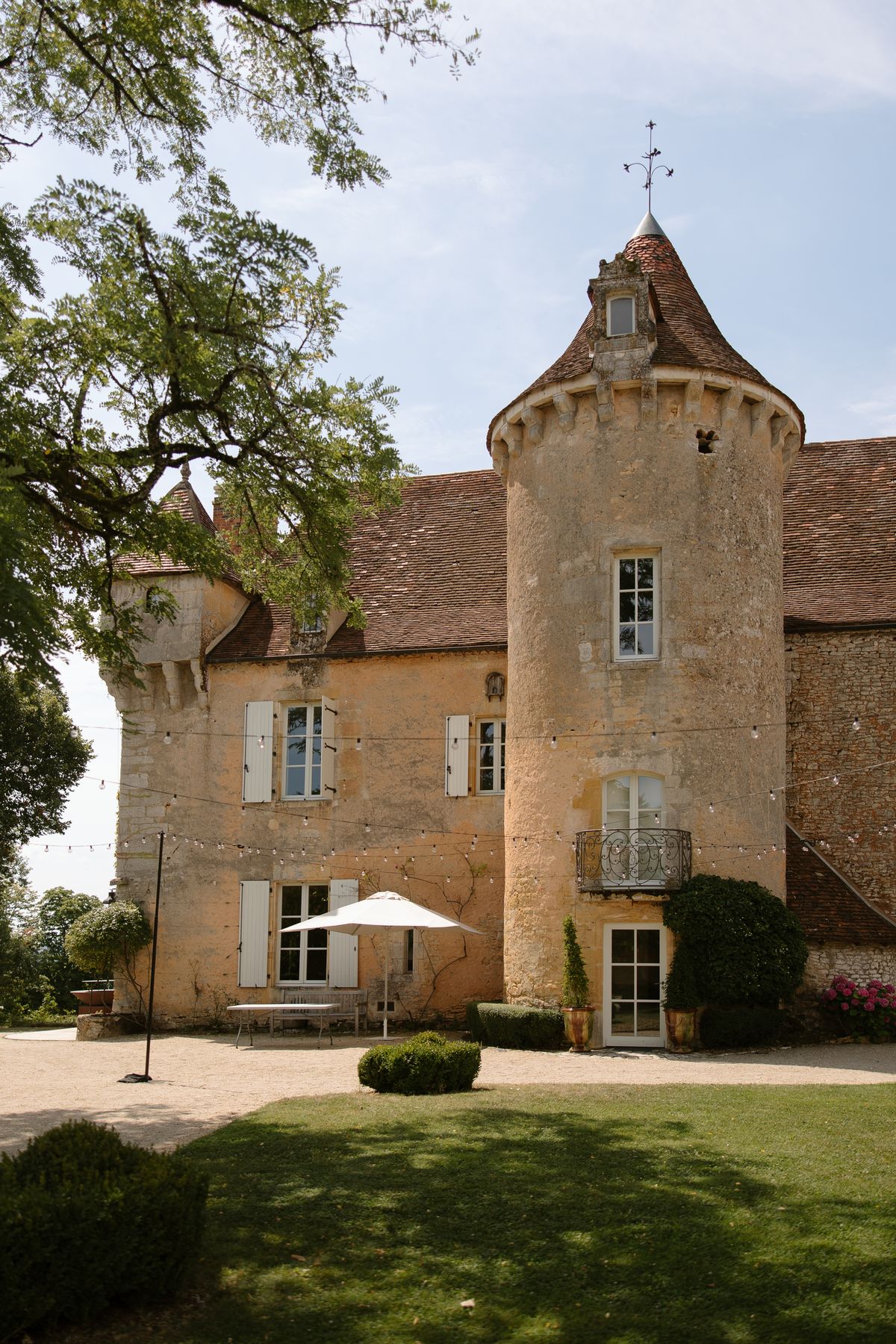 Chateau de Cazenac, the summer wedding venue in the Dordogne where Amy and Oscar married