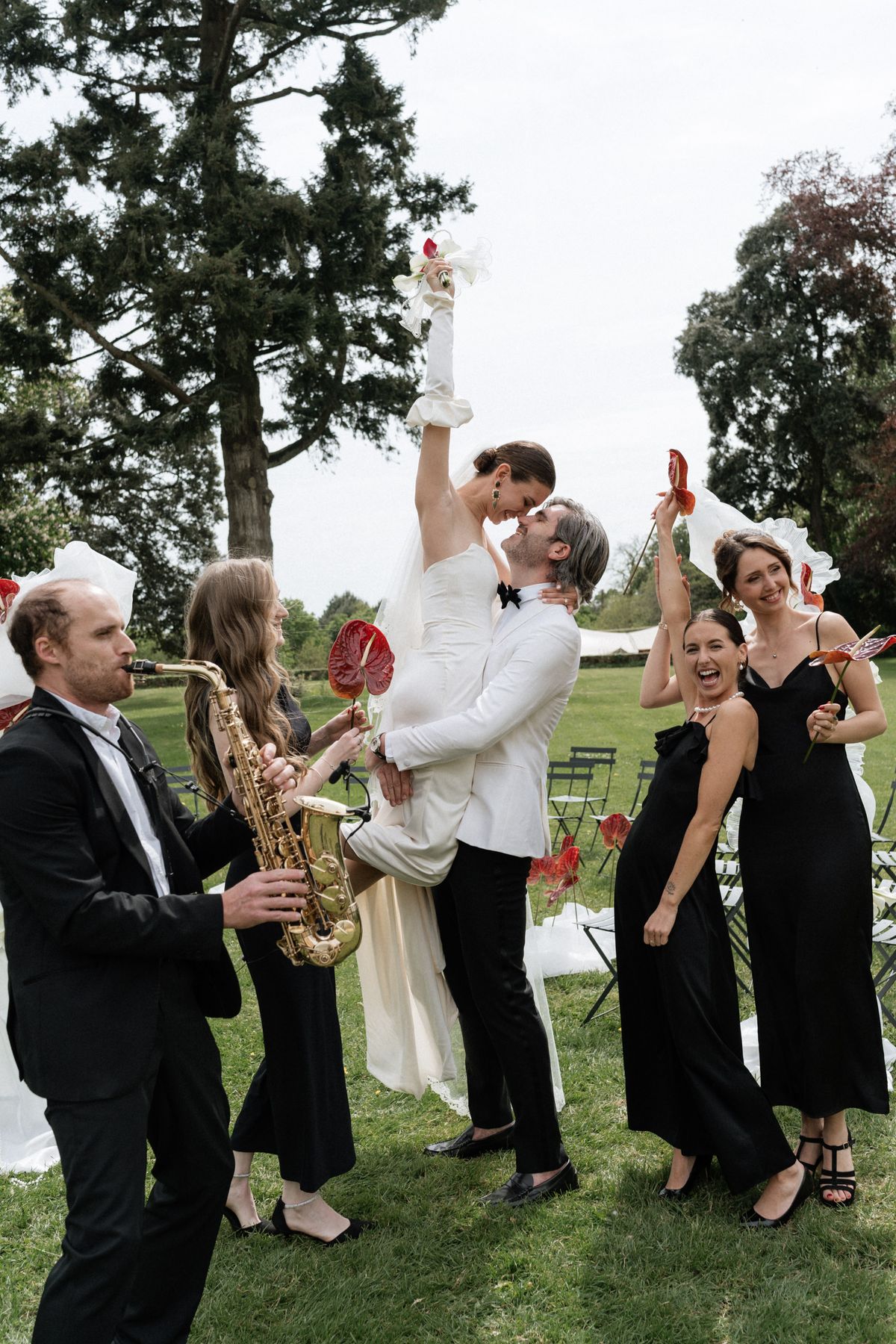 Old money styled shoot at Domaine le Mezo, Brittany, the cocktail hour