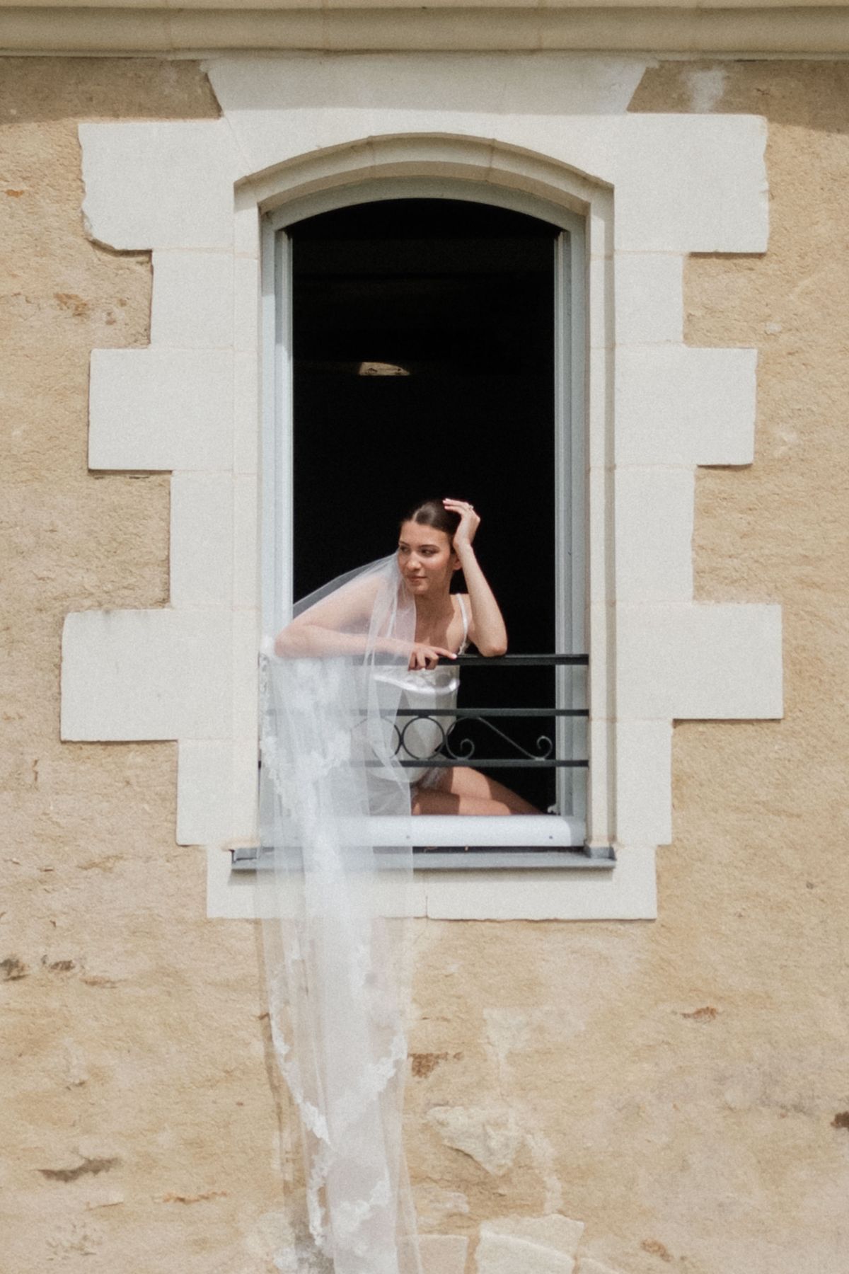 Old money styled shoot at Domaine le Mezo, Brittany, the bride preparing