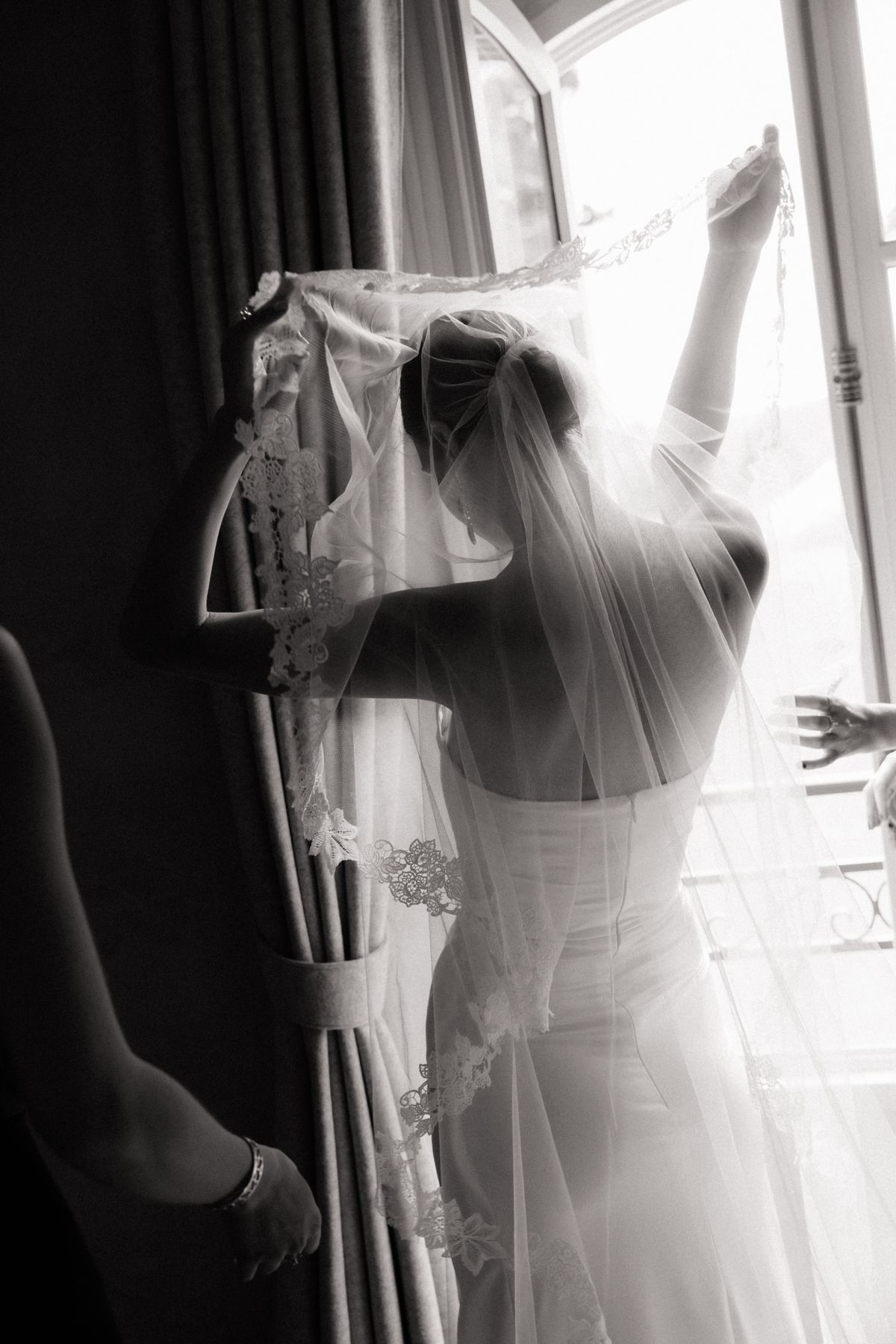 Old money styled shoot at Domaine le Mezo, Brittany, the bride preparing