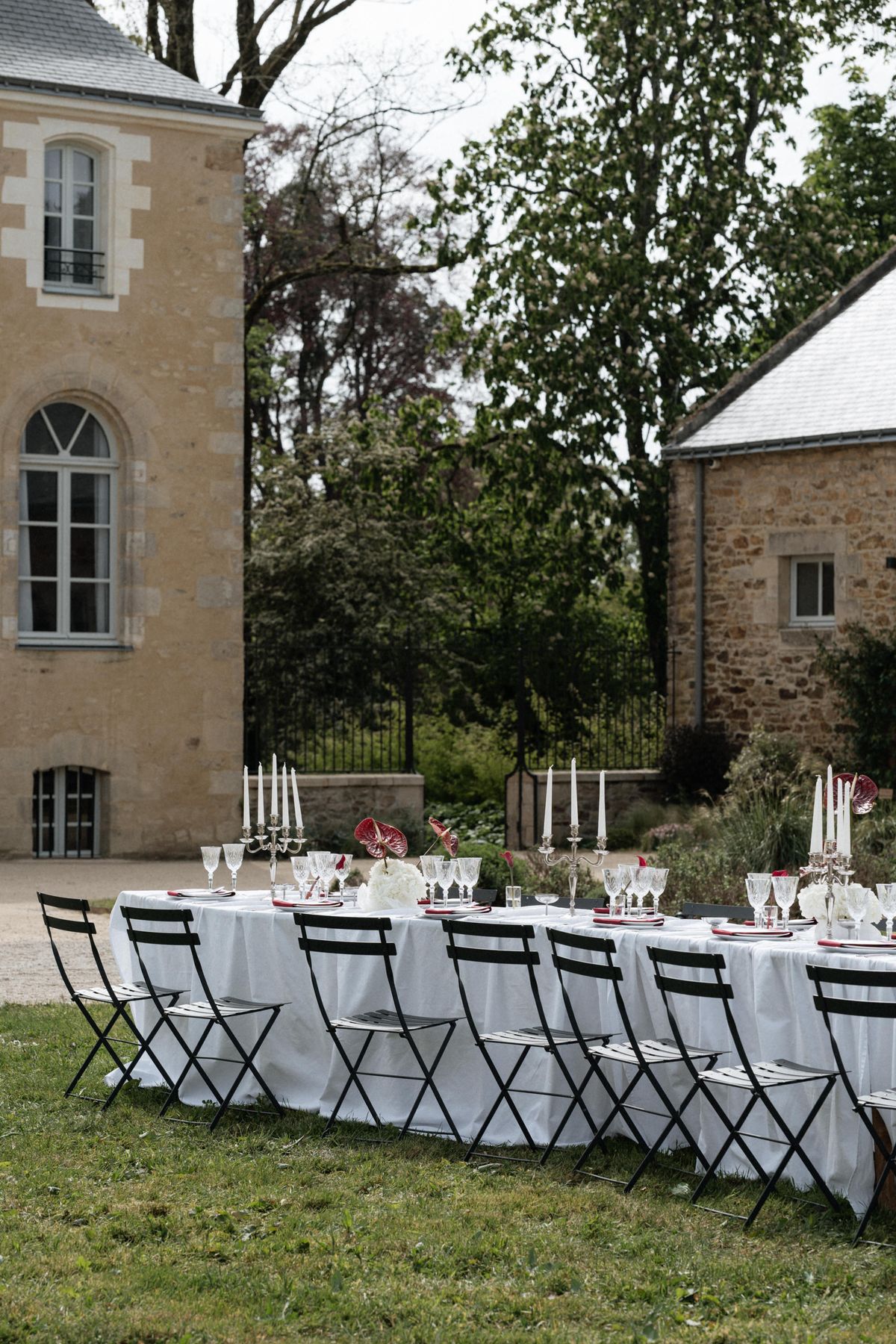 Old money styled shoot at Domaine le Mezo, Brittany, the reception table