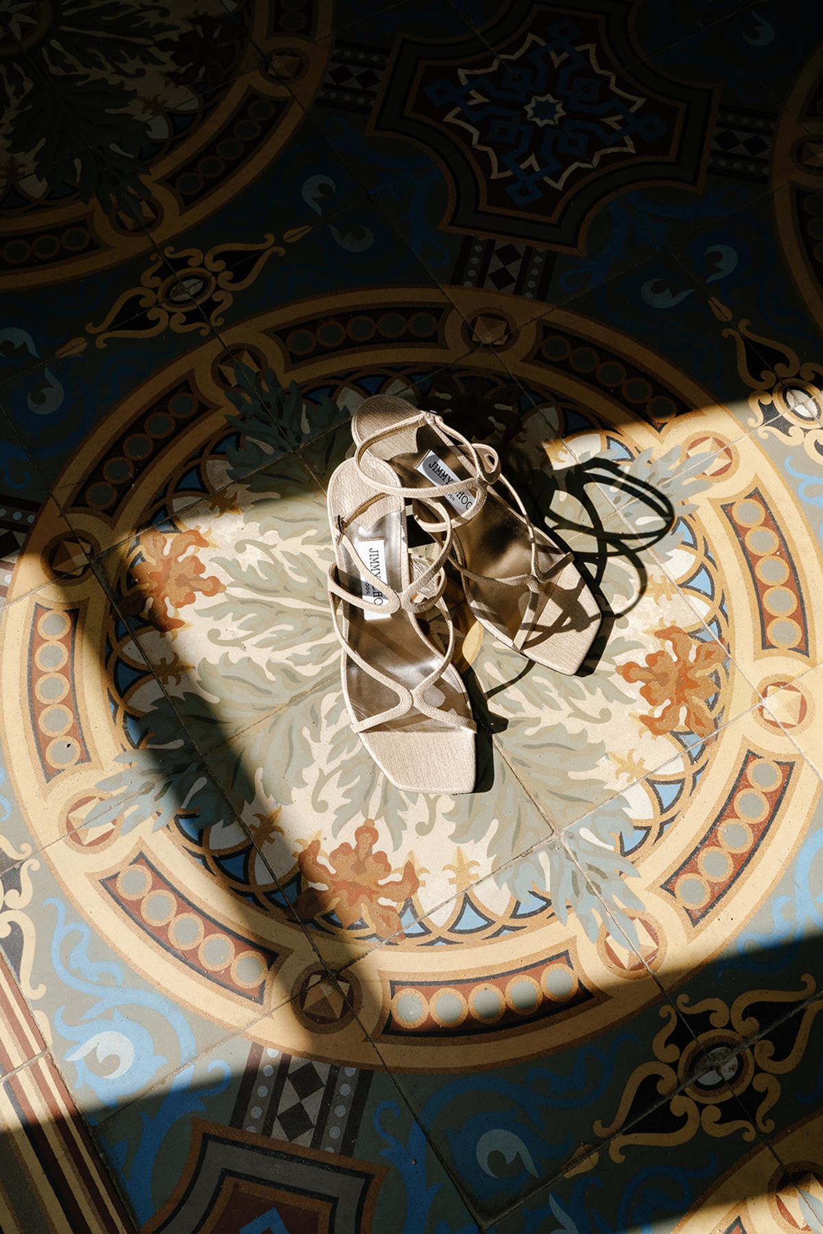 The wedding rings on a painted ceramic dish