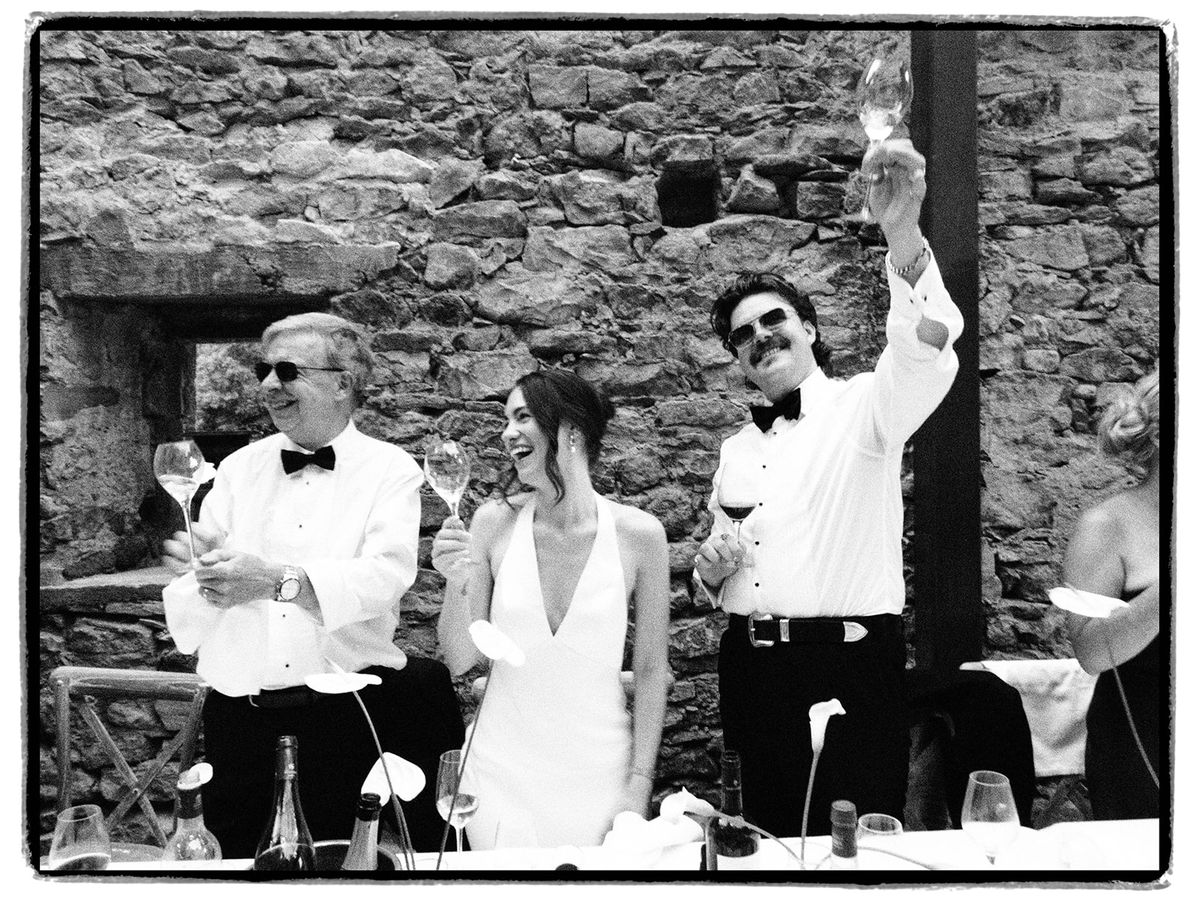 Speeches at the top table, Chateau du Pont Bourguet