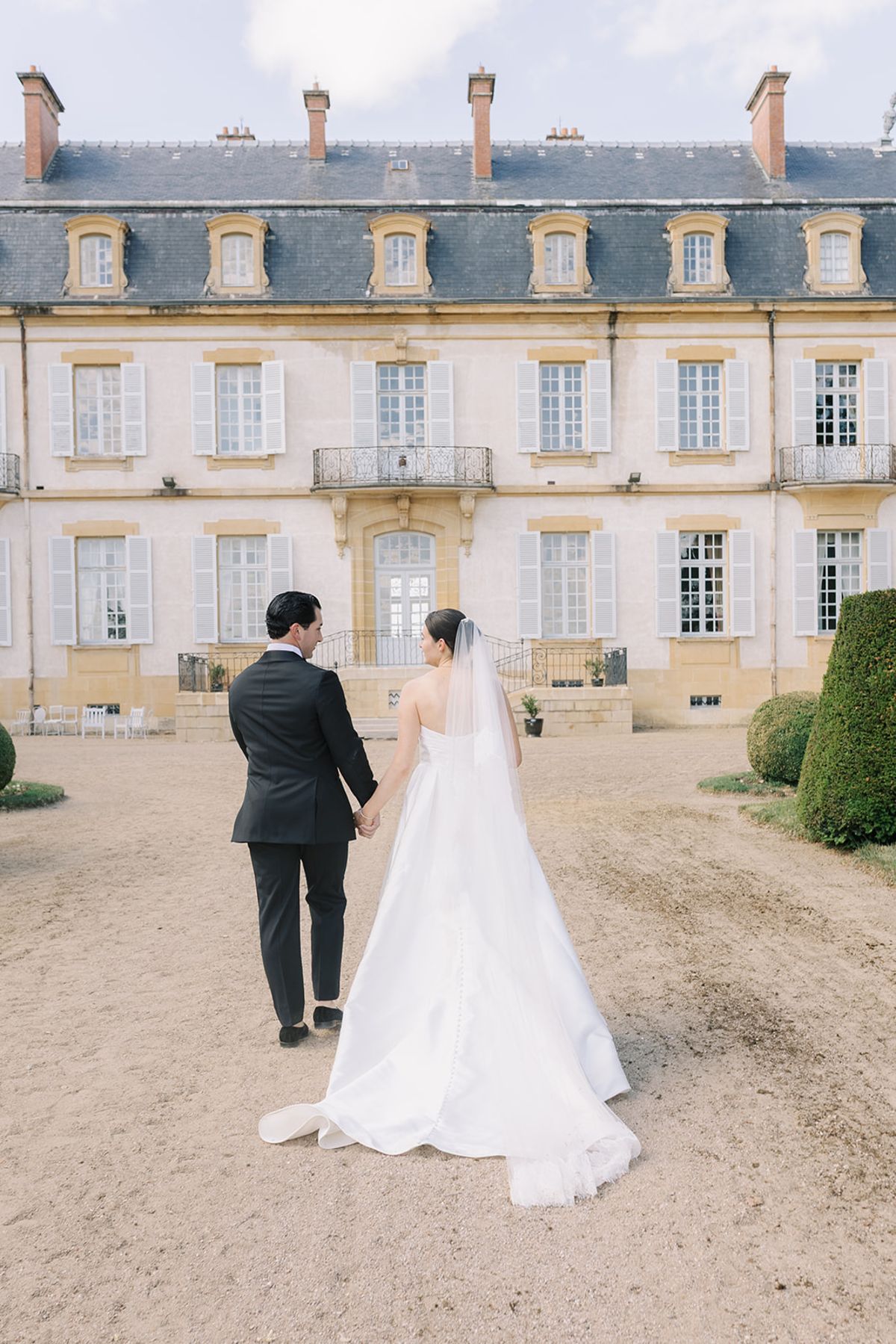 Haley and Tyler walking back toward the chateau