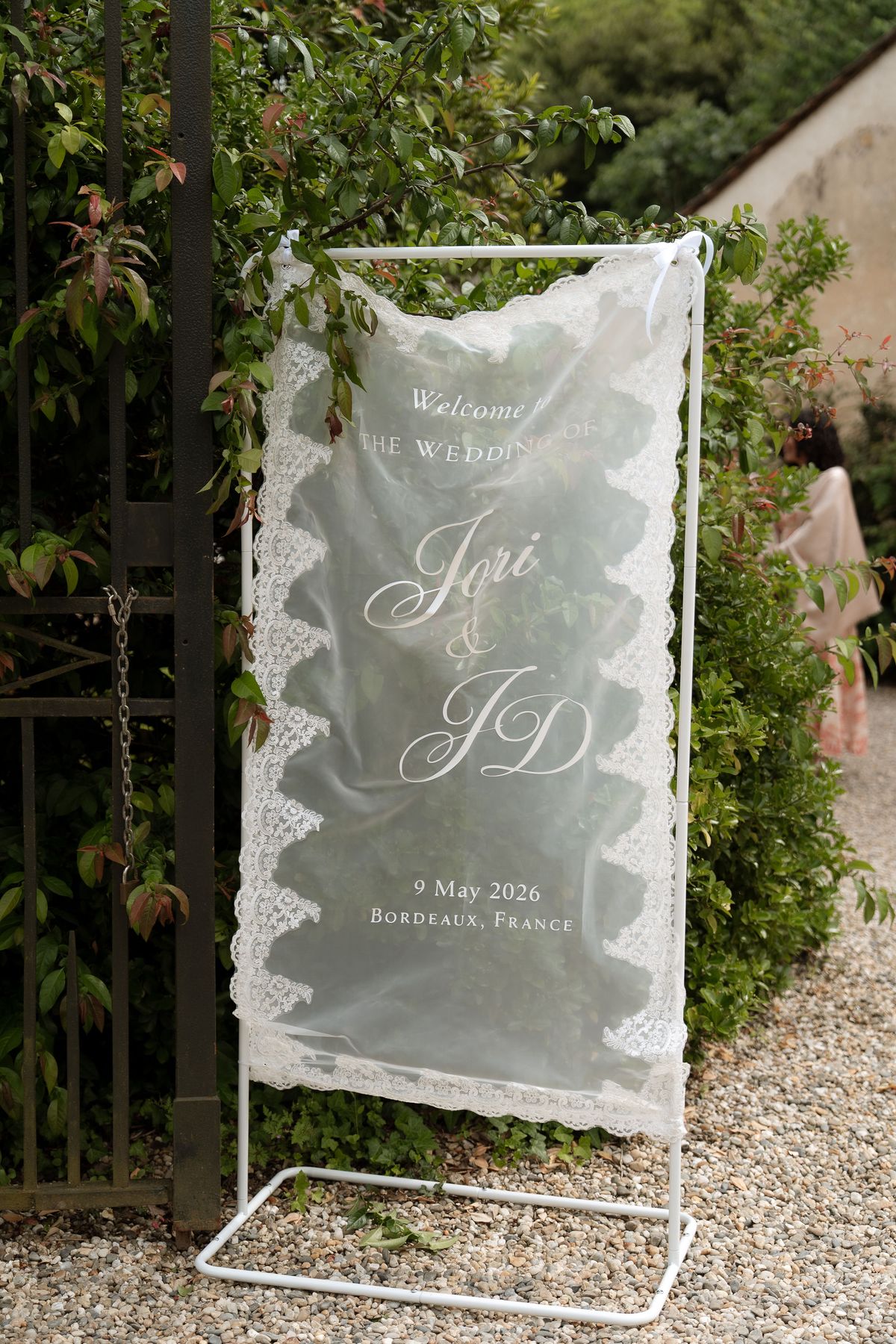 A welcome sign reading Jori and JD, 9 May 2026, Bordeaux, France