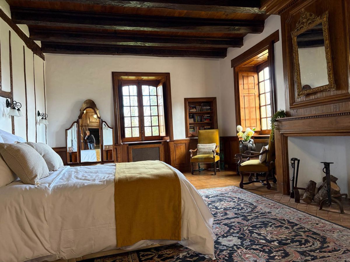 Chateau Eyparsac wedding venue in the Corrèze, France