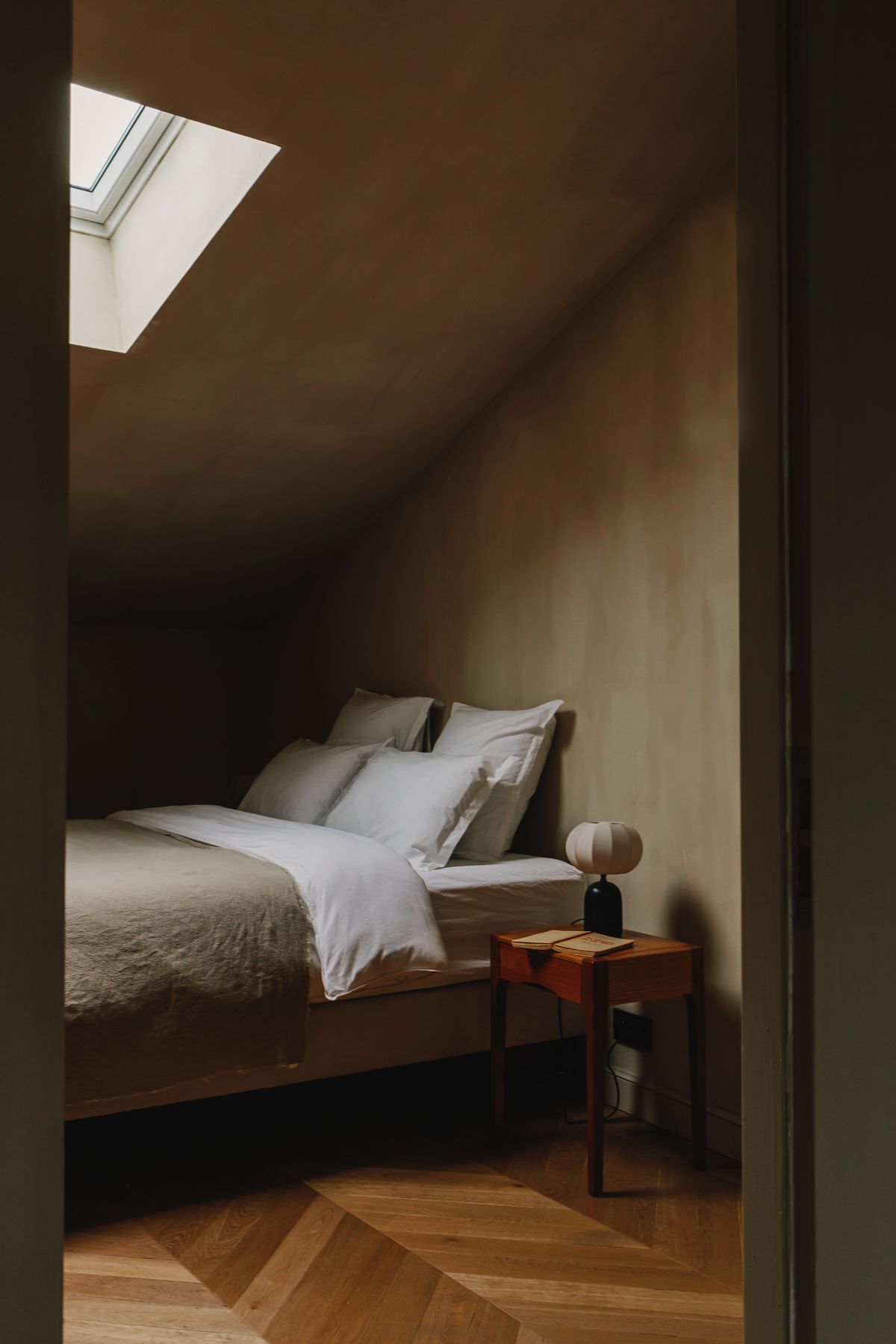 Château de Beaulieu — Bedroom, skylight