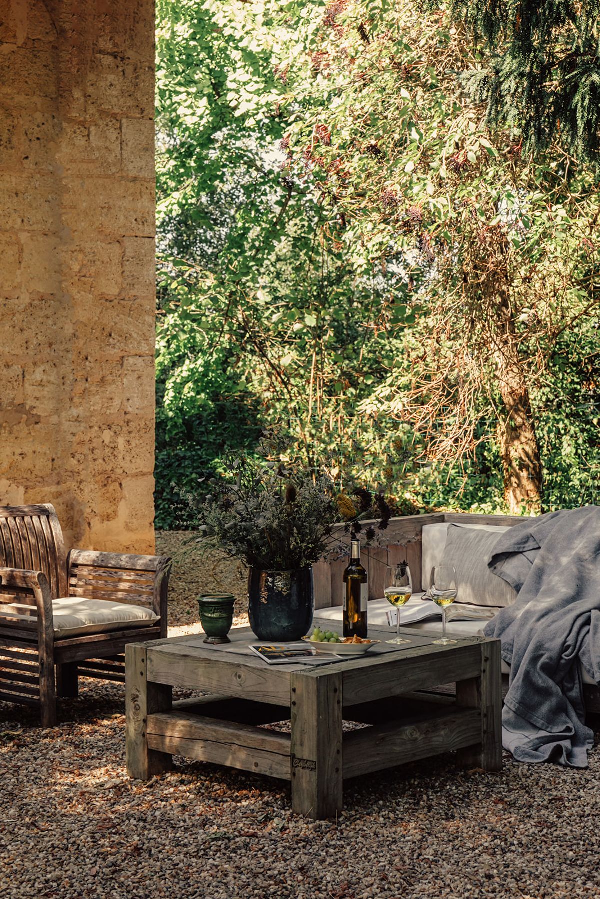 Château de Beaulieu — Covered terrace / pergola lounge