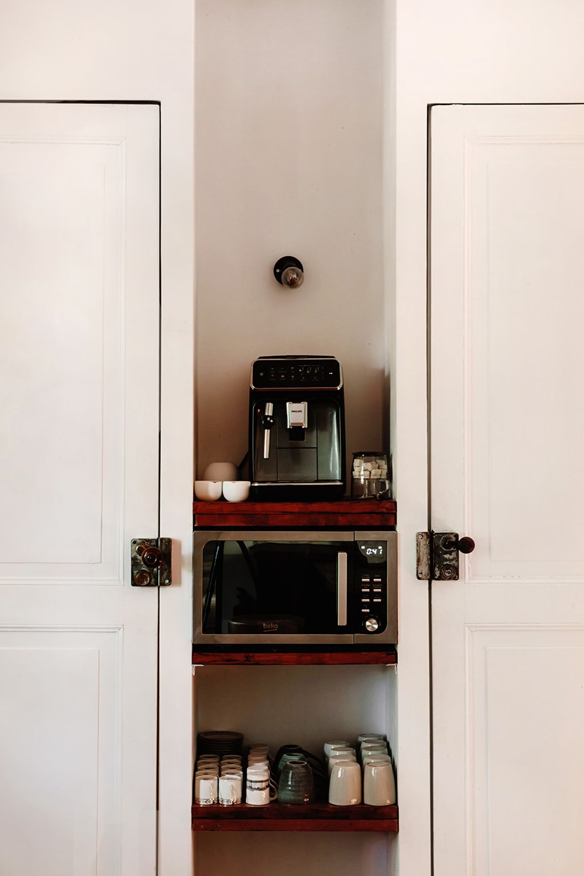 Château de Beaulieu — Kitchen — dining table end