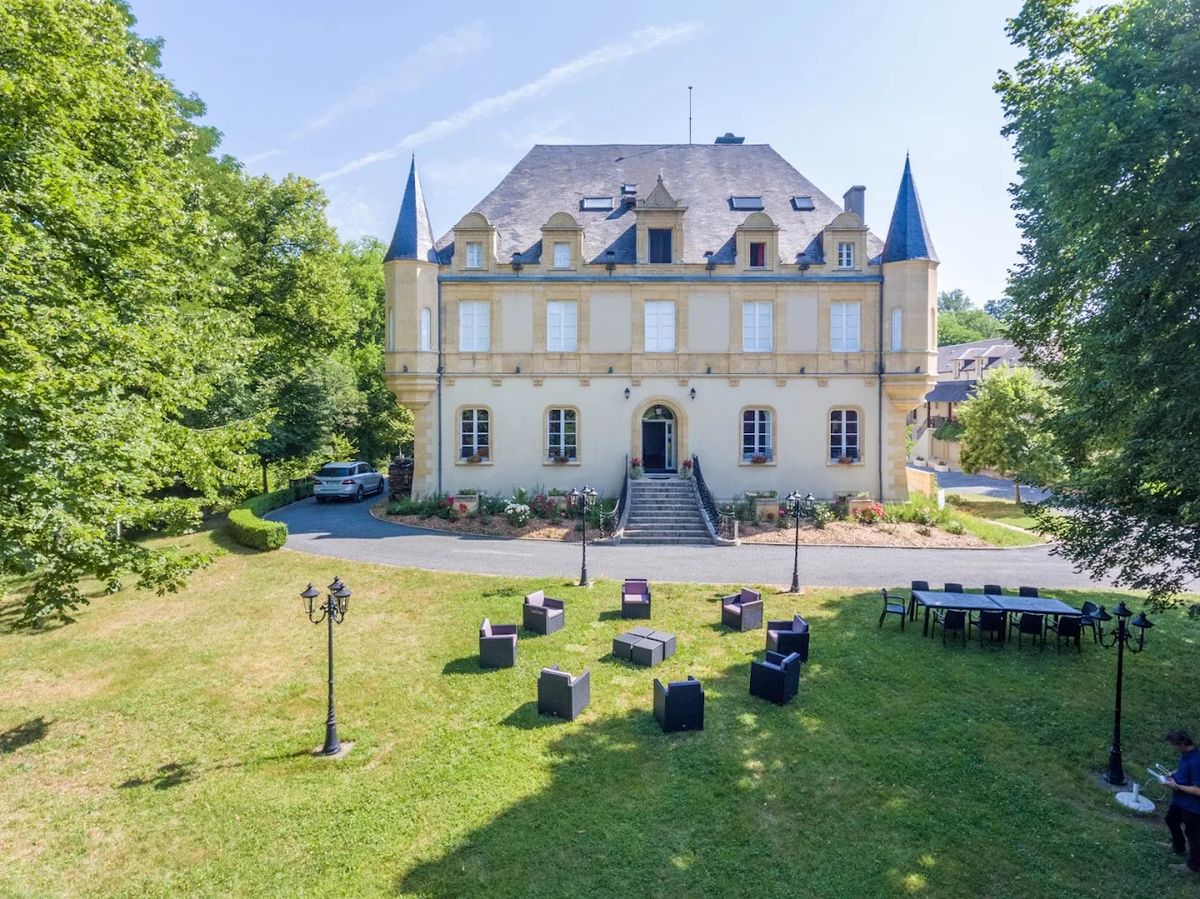 Chateau De Puy Robert