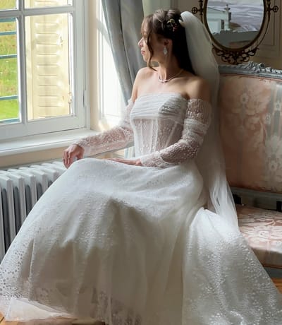 Elegancia Hmua