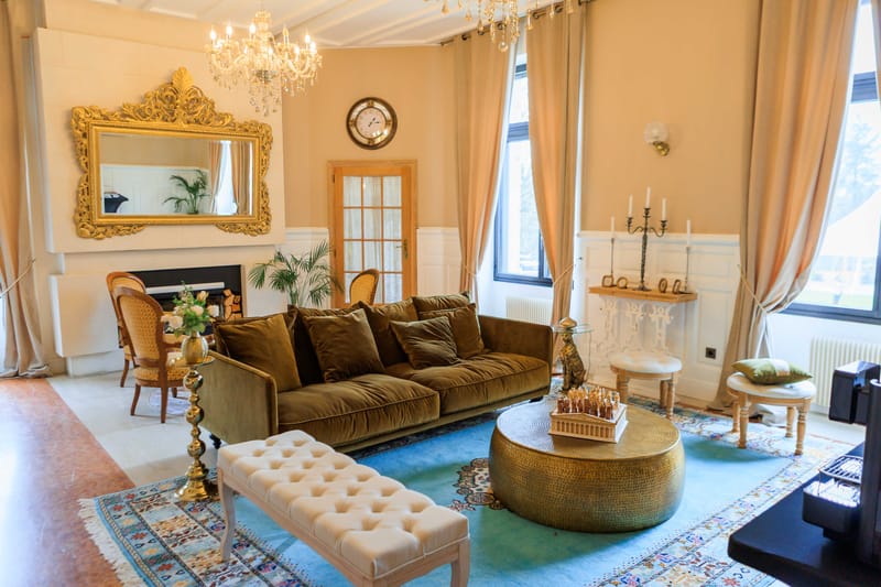 Reception table details with white roses