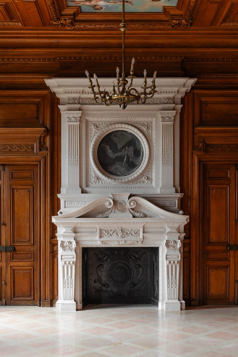 Vintage fireplace inside Domaine des Halles