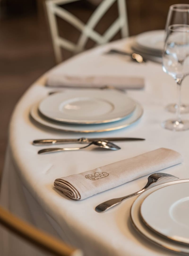 Domaine de Blacailloux outdoor ceremony setting among vineyards