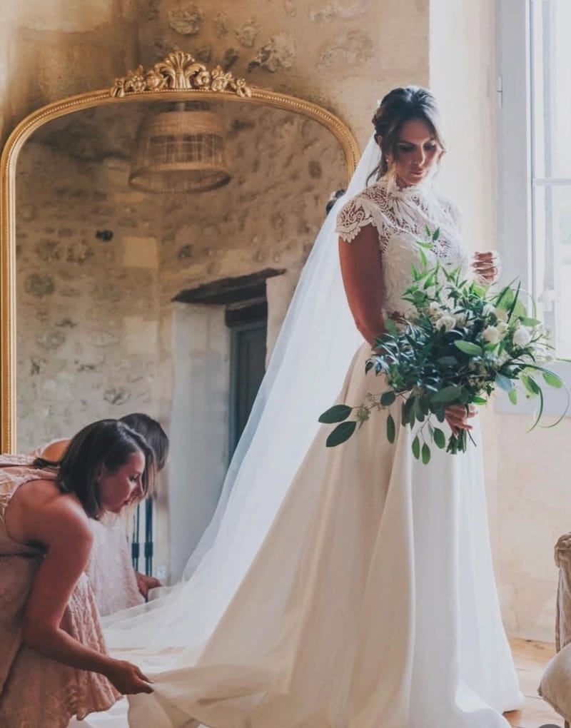 Domaine de la Rose Blanche terrace overlooking countryside