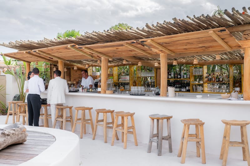 The cocktail bar on the terrace
