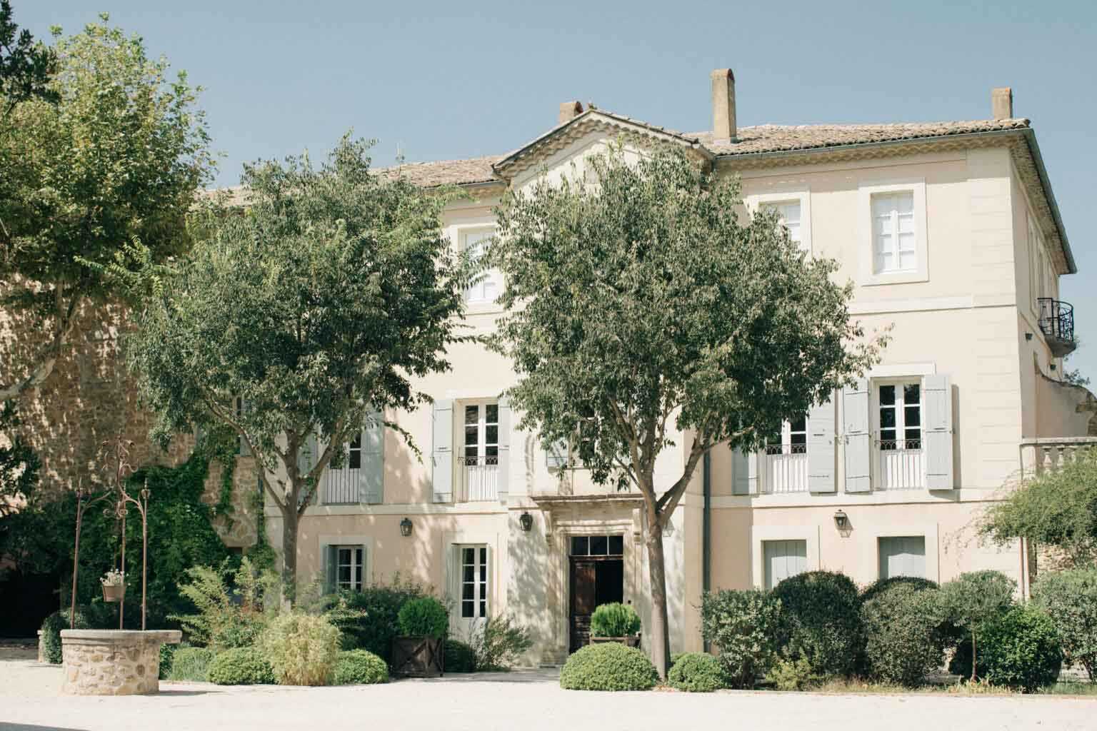 chateau la tour vaucros lprovence wedding venue